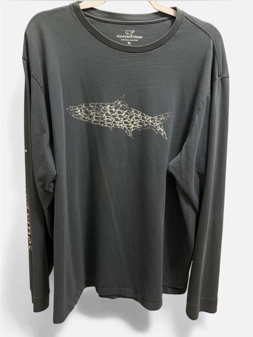 Vineyard Vines Blue Long Sleeve Whale Shark Graphic Pocketless Tee XL